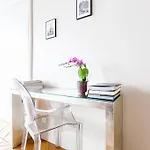 Champs-Élysées-Monceau-Luxury 2-Bedroom Apartment