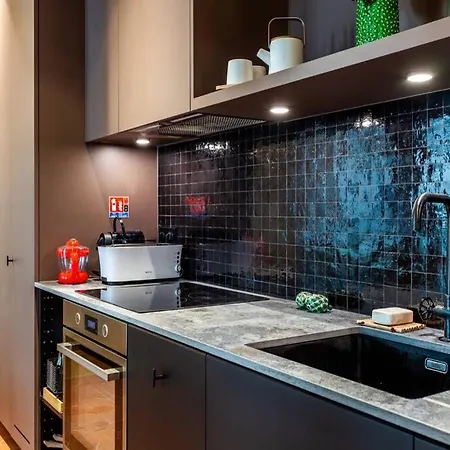 Champs-elysees-monceau-luxury 2-bedroom Apartment *