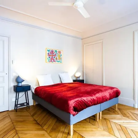 Apartment Champs-elysees-monceau-luxury 2-bedroom Paris