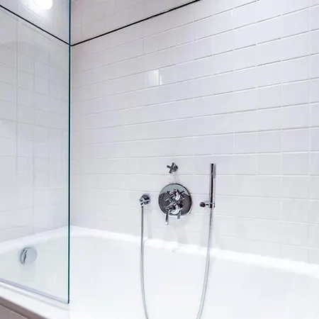 Champs-elysees-monceau-luxury 2-bedroom *