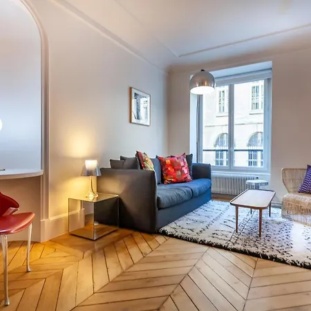 Apartment Champs-elysees-monceau-luxury 2-bedroom