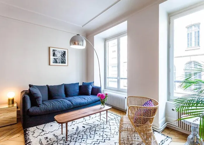 Greeter-bel Parisien De 70m2 - St Lazare Apartment