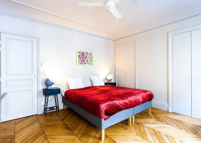 Apartment Greeter-bel Parisien De 70m2 - St Lazare Paris